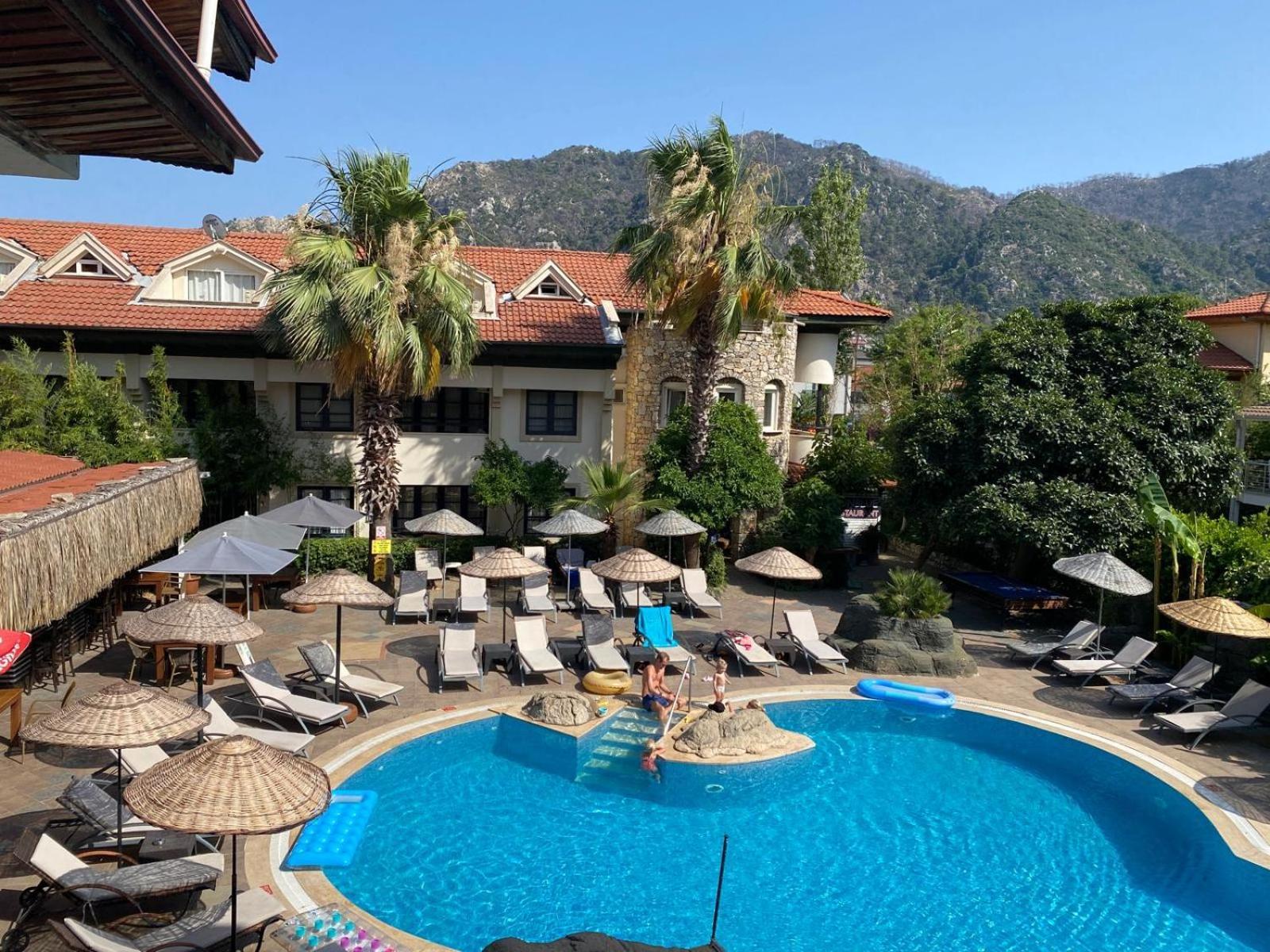 Sun Blue Apart Hotel İcmeler Bagian luar foto
